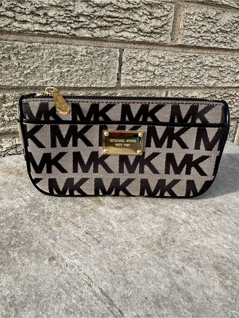 Michael Kors Jet Set Travel Pouch featuring